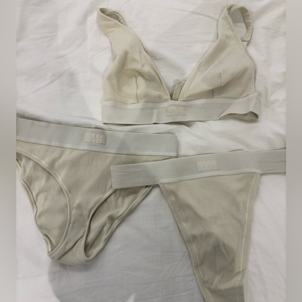 SKIMS cotton rib collection in Bone *NEW*
